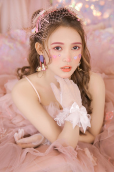 直播美女领导成媳妇香蕉炒热狗
